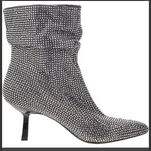 Tilly Pull On Diamond Pointed Toe Ankle Boots